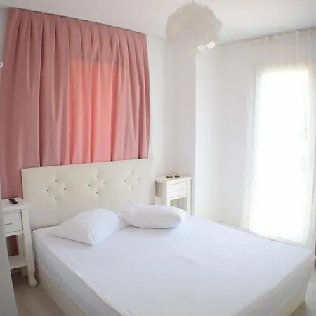 Bed & Breakfast Forever Boutique (adults Only) Alaçatı