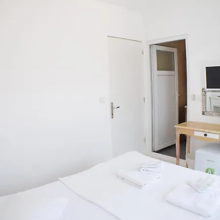 Couette-café Forever Boutique (adults Only)