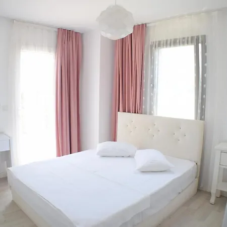 Forever Boutique (adults Only) Couette-café Alaçatı